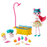 Enchantimals Coffret Heure du bain, mini-poupée Petya Truie et figurines animales Streusel et Nisha, accessoires inclus, jouet pour enfant, GJX36