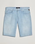 Replay RBJ901 Super Stretch Bio Denim Shorts Light Blue