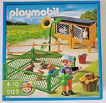 PLAYMOBIL Enclos à lapins et enfant réf 5123 dès 4 ans