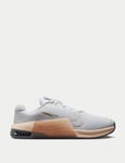 Metcon 9 Shoes - White/Metallic Gold Grain/Sanddrift - UK 6.5