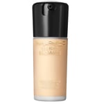 MAC Cosmetics Studio Radiance Serum-Powered Foundation 30 ml - NC17.5