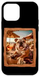 Coque pour iPhone 12 mini Bulldog à la table de plage avec boisson