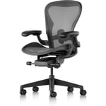 Herman Miller Aeron Remastered -työtuoli, graphite, koko C, korkeussäätyvä selkätuki