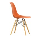 Vitra - Eames Plastic Chair DSW - 43 Rusty Orange - Golden Maple - Matstolar - Charles & Ray Eames - Orange - Metall/Trä/Plast