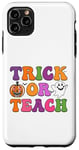 Coque pour iPhone 11 Pro Max Trick Or Teach Costume rétro Halloween Groovy Homme Femme