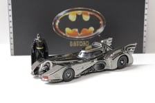 1:24 Jada Toys Batmobile 1989 Prochaine Level Chrome + Figurine - Limitée 2000