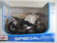 MOTO MINIATURE DUCATI  DESERT X TRAIL BLANCHE 1/18  MAISTO