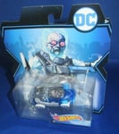 DC UNIVERSE MARVEL COLLECTOR HOT WHEELS MR. FREEZE CHARACTER CARS BLACK EDGES