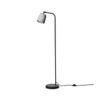 New Works - Material Floor Lamp, Light Grey Concrete - Leselamper - Noergaard & Kechayas - Grå