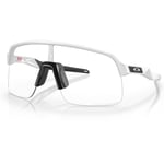 Oakley Sutro Lite (Prizm) Vit - Solglasögon för löpning | Fri frakt över 1499 SEK - Handla nu på Loparshop.se!