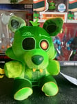 EN STOCK - Five Nights at Freddy's peluche Radioactive Foxy 18 cm