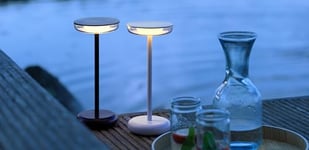 Brilliant Lampe de table LED pour l'intérieur et l'extérieur - 22 cm de hauteur, Ø 11 cm - Lampe de table d'extérieur blanche avec variateur tactile - Mobile/sans fil/portable - Rechargeable par