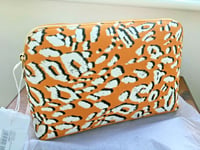 TED BAKER "LUCIIAA" LEOPARD DETAIL SAFFIANO LARGE DOME WASH BAG IN YELLOW - BNWT