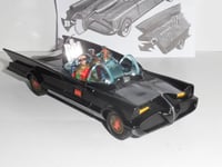 BATMAN. RT26701 CORGI Toys 267 - 1966 Batmobile With `Batman & Robin `(Reissue)