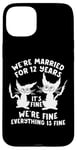 Coque pour iPhone 15 Plus 12ème anniversaire de mariage 12 Years Married Its Fine Cat