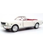 MotorMax James Bond Collection 1964 Ford Mustang Cabriolet skala 1:24