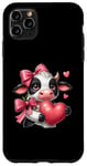 Coque pour iPhone 11 Pro Max Superbe vache noire et blanche tenant un cœur avec un nœud coquette rose