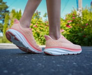 Hoka W CLIFTON 9 Cantaloupe / White, US 10.5 / EU 43 1/3