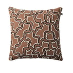 Chhatwal & Jonsson - Kamal Cushion Cover Cognac/Sea Blue/Sand/Off White 50 x 50 cm - Pynteputer og putetrekk - Stig Jonsson - Flerfarget