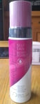 St. Tropez Self Tan Berry Sorbet Bronzing Mousse 200ml