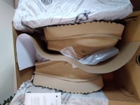 UGG Tazz Slipper Sand Brand New in Box Size 5 UK Trusted Seller