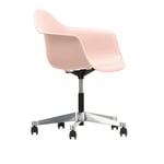 Eames Plastic Armchair PACC - 41 Pale Rose - Castors Hard