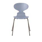 Fritz Hansen - 3101 Myran 4 ben, Färgad Ask, Lavender Blue, Underrede Brown Bronze - Matstolar - designer_arne_jacobsen - Blå - Metall/Trä