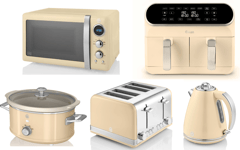 SWAN Retro Cream Kettle Toaster Microwave Air Fryer & Slow Cooker Matching Set