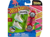 Mattel Hot Wheels Skateboard + Skor Hvj82