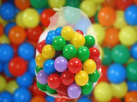 100 CHILDRENS KIDS PLASTIC PLAY BALLS BALL PITS PEN POOL MULTICOLOURED SOFT BALL