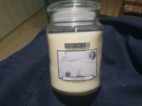 CLEAN LINEN Glass Jar  18oz JAR CANDLE WICKFORD AND CO new