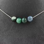 Collier 4 perles Mica vert de Tanzanie qualité 5A 8 mm. Chaine en Collier femme