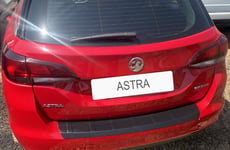 Lastskydd Svart Opel Astra K Sports Tourer 12.2015-01.2022