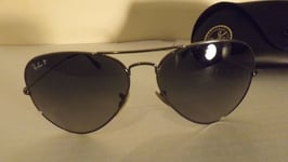 Authentic Ray-Ban Polarized Vintage Sunglasses RB 3025 Aviator Grey Lenses 62mm