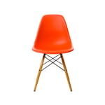 Vitra Eames Plastic Side Chair RE DSW stol 03 poppy red-golden maple