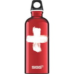 SIGG - Aluminium Water Bottle - Traveller Red - Climate Neutral Certified - Suitable For Carbonated Beverages - Leakproof - Lightweight - BPA Free - Red - 0.6 L