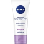 Nivea Day Care Essentials Moisture and Sensitive 50 ml