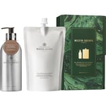 Molton Brown Collection Re-Charge Black Pepper Vartalonhoidon täydennyslataus lahjasetti Rajoitettu juhlapainos uudelleentäytettävä pullo 400 ml + kylpy- ja suihkugeelin täydennys 400 ml 1 Stk. (75,95 € / 1 Kpl)