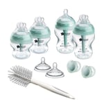 Biberons Tommee Tippee, Coffret nouveau-né Anti-colique Avancé, 4 x biberons avec 2 x tétines à débit moyen, tube de ventilation anti-colique