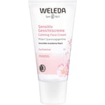 Weleda Ansiktsvård Dagvård Almond Soothing Facial Cream 30 ml (4.232,00 kr / 1 l)