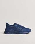 New Balance 997R Sneakers Navy