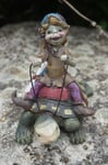 97121 A  FIGURINE TROLL ELFE SUR  TORTUE    ANIMAUX  PIXIE ELFE  PIXIES  1 sur 4