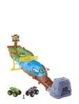 Hot Wheels Monster Trucks Wreckin' Raceway Playset Multi/patterned