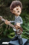 841.600 FIGURINE PAUL MCCARTNEY  THE BEATLES POP STAR WARREN STRATFORD