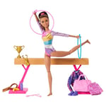 Barbie Gymnastique Coffret avec poupée blonde et accessoires, pince en C pour les mouvements de bascule, poutre d’équilibre, combinaison d’échauffement et bien plus encore, HRG53