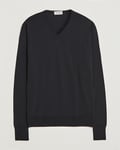 John Smedley Bobby Extra Fine Merino V-Neck Pullover Black