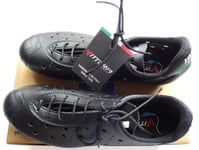 PAIRE DE CHAUSSURES CYCLISTE CYCLO VITTORIA CLASSIC 1976 NEUVE P 47 - SHOES