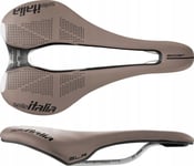 Selle Italia Siodło Selle Italia Slr Boost Gravel Ti316, Superflow L (Id Match - L3), Ti 316 Rail, Fibra-Tek, Light Gel, 209G, Brązowe (New)