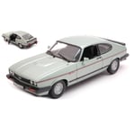 FORD CAPRI 1982 LIGHT GREEN 1:24 Burago Auto Stradali Die Cast Modellino