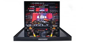 MINICHAMPS 112231801 1:18 2-CAR-SET - ORACLE RED BULL RACING RB19 - MAX VERSTAPP